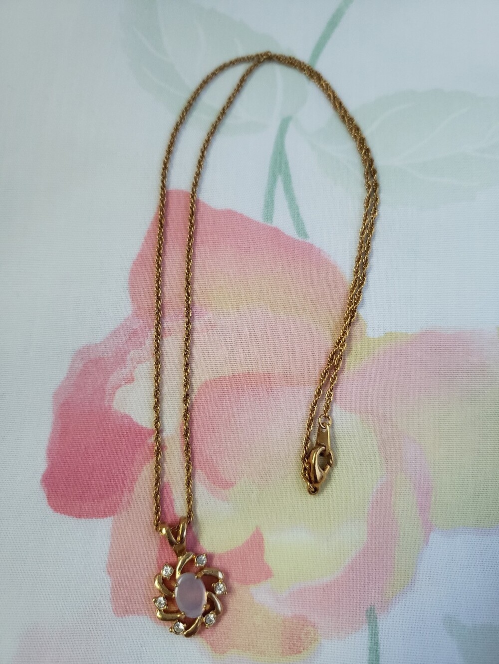 Gold-Tone Pink Stone Pendant Necklace - Unbranded